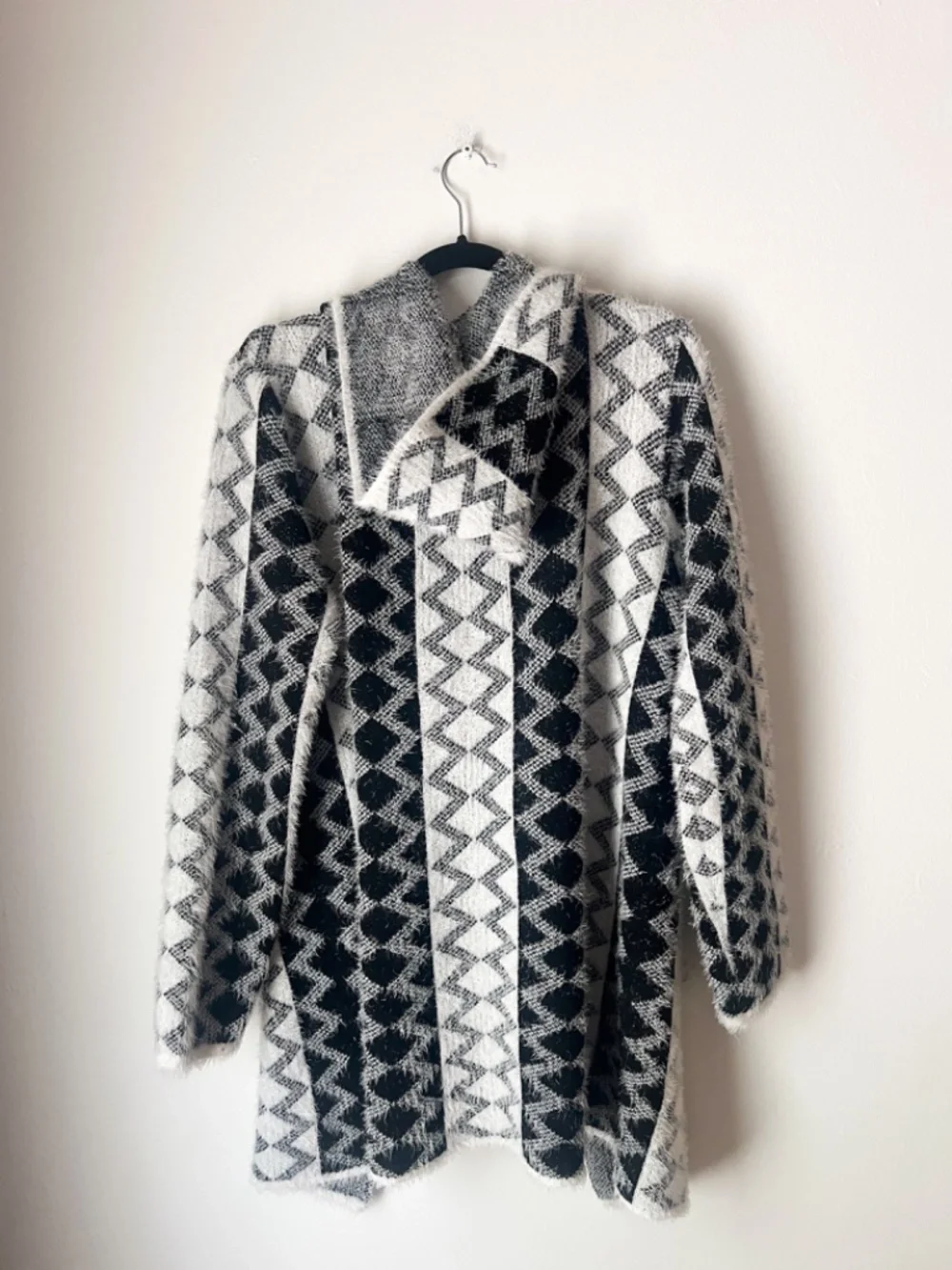 Wear to Love Fuzzy Hooded Cardigan XL Black White Geometric Boho Cozy Duster